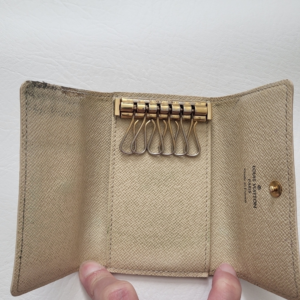 Louis Vuitton Damier Azur Multicles 6 key holder - Picture 8 of 12